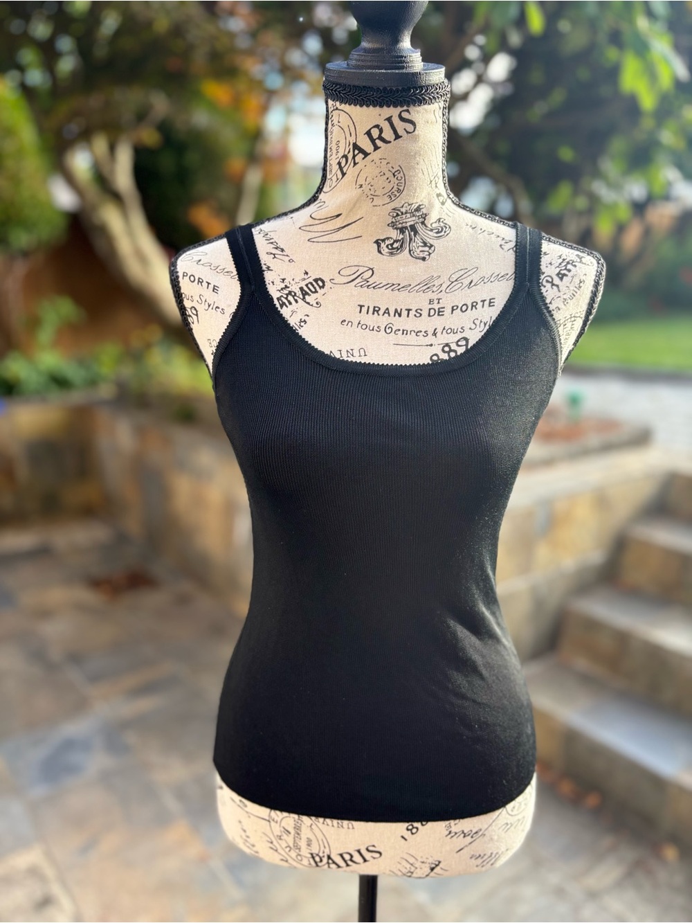 Sleek Black Scoop Neck Tank Top